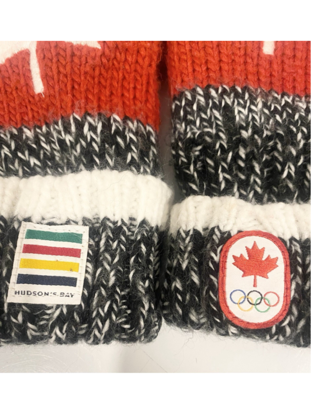 Hudson’s Bay Team Canada 2014 Sochi Olympic Mittens Adult L/XL HBC Preowned - Picture 2 of 8